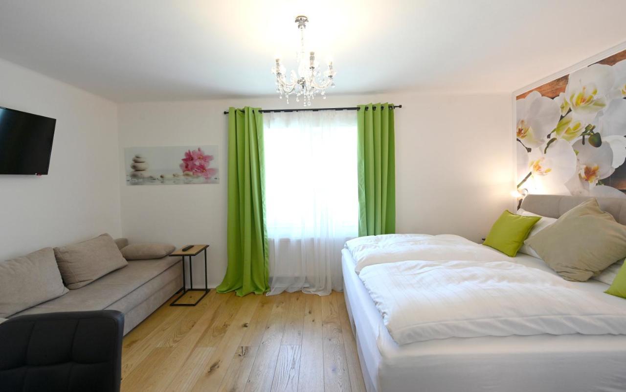 Enjoyit Velden West Hotel Selpritsch ภายนอก รูปภาพ