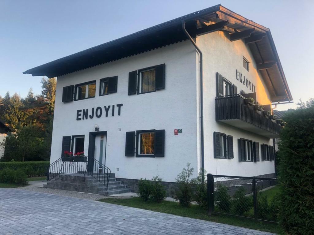 Enjoyit Velden West Hotel Selpritsch ภายนอก รูปภาพ