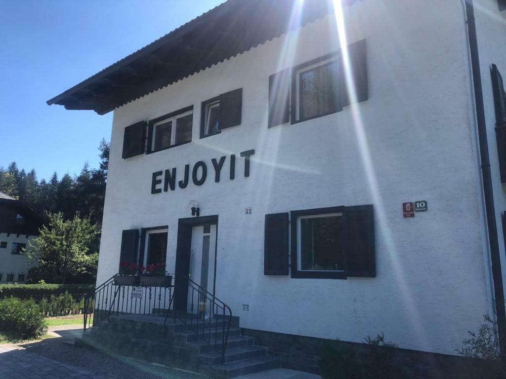 Enjoyit Velden West Hotel Selpritsch ภายนอก รูปภาพ