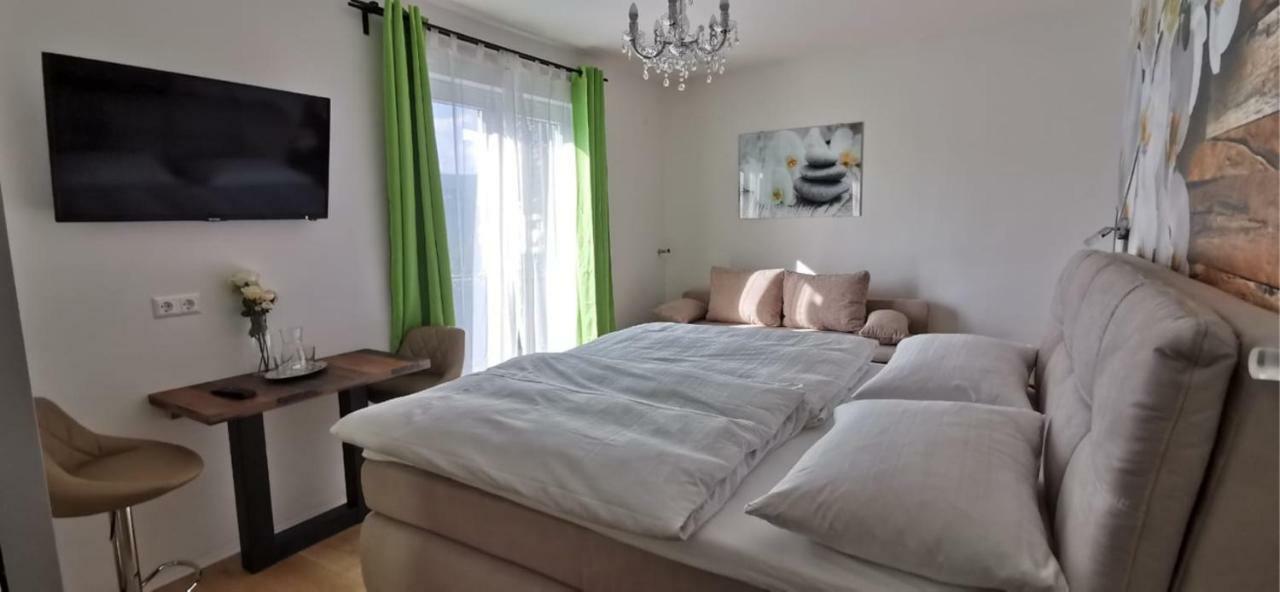 Enjoyit Velden West Hotel Selpritsch ภายนอก รูปภาพ