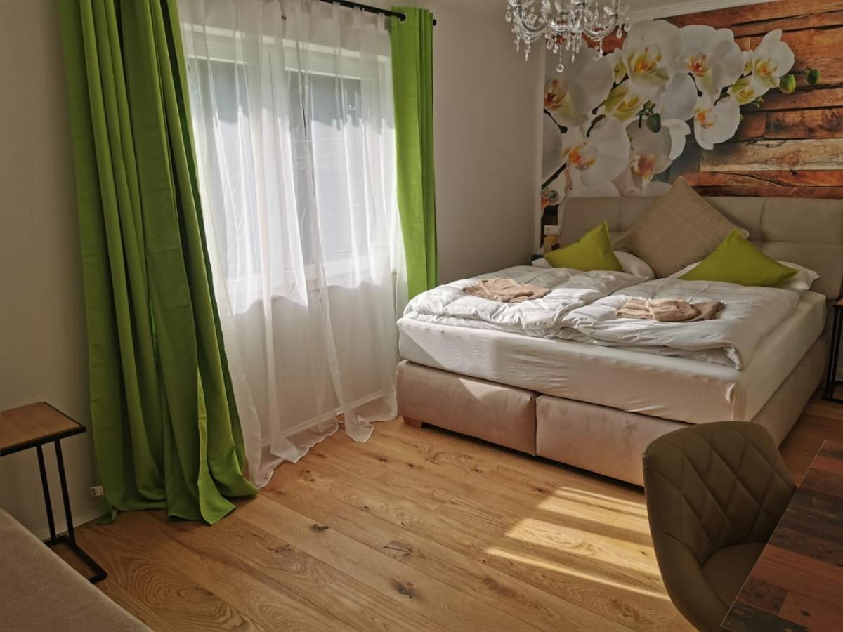 Enjoyit Velden West Hotel Selpritsch ภายนอก รูปภาพ